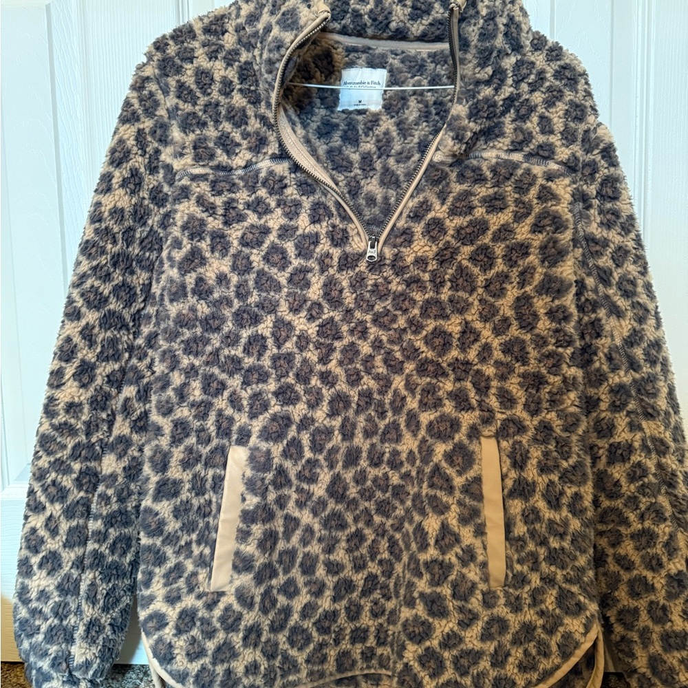 Abercrombie & Fitch Brown and Cream Cowl Neck Sweater